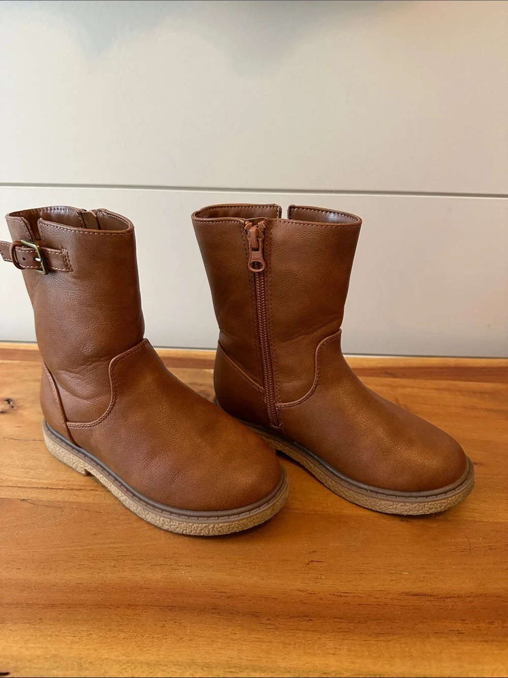 Girls cat and Jack boots size 11